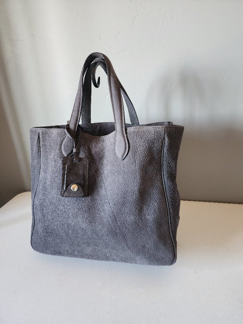 Maia N. Tote "LIKE NEW" - Picture 4 of 16